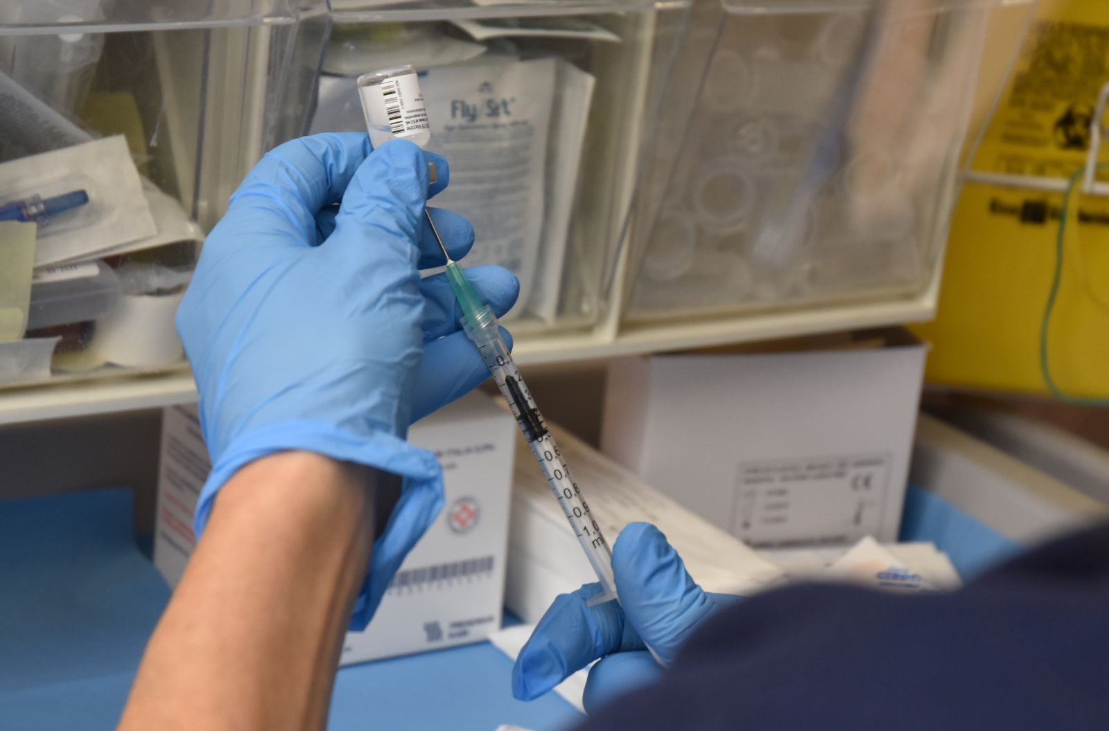La “panchina” per vaccinarsi con AstraZeneca. Online sistema per candidarsi alle dosi avanzate ad Arezzo