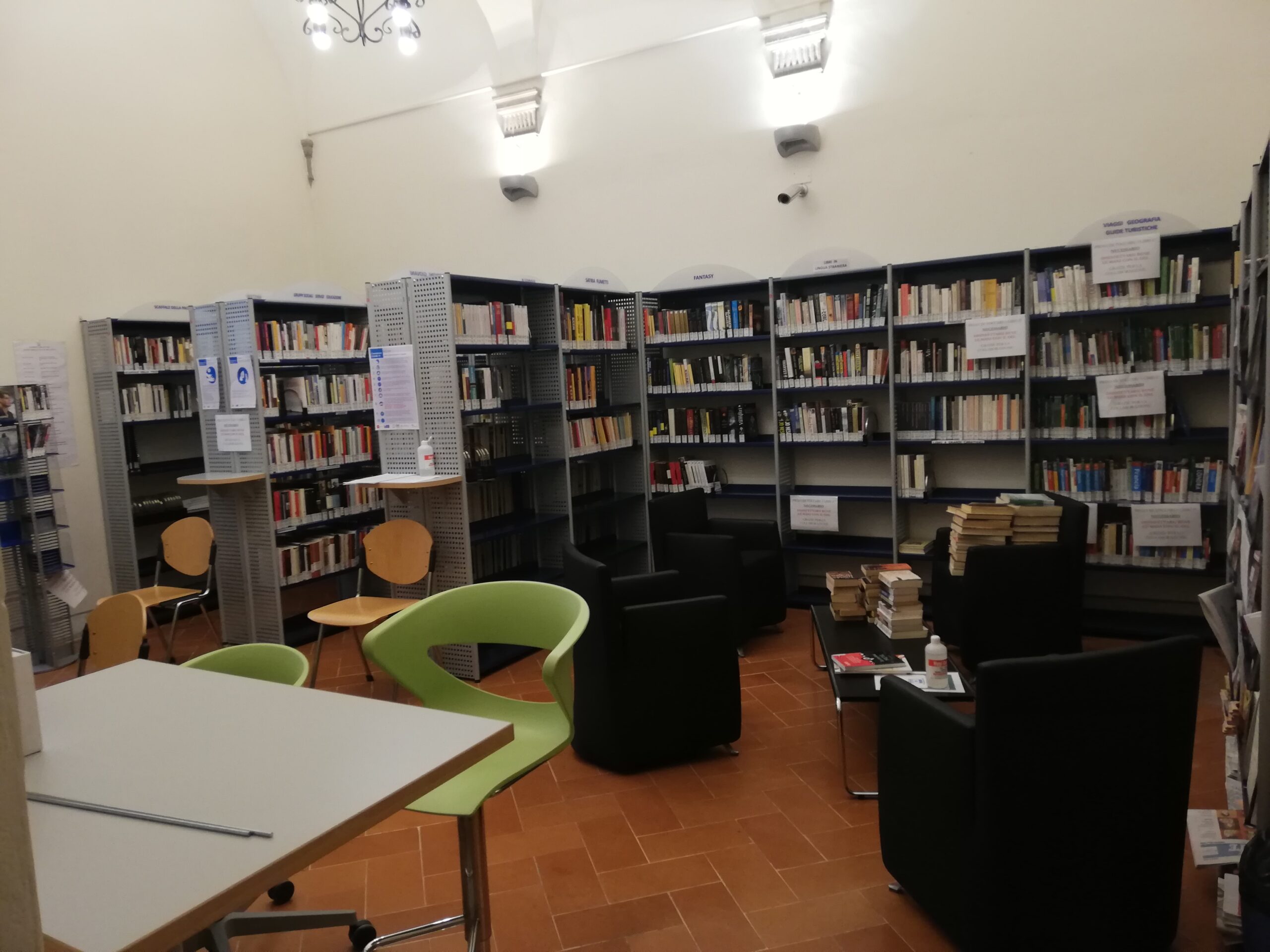 Nuovi libri per 10 mila euro, la biblioteca non si ferma