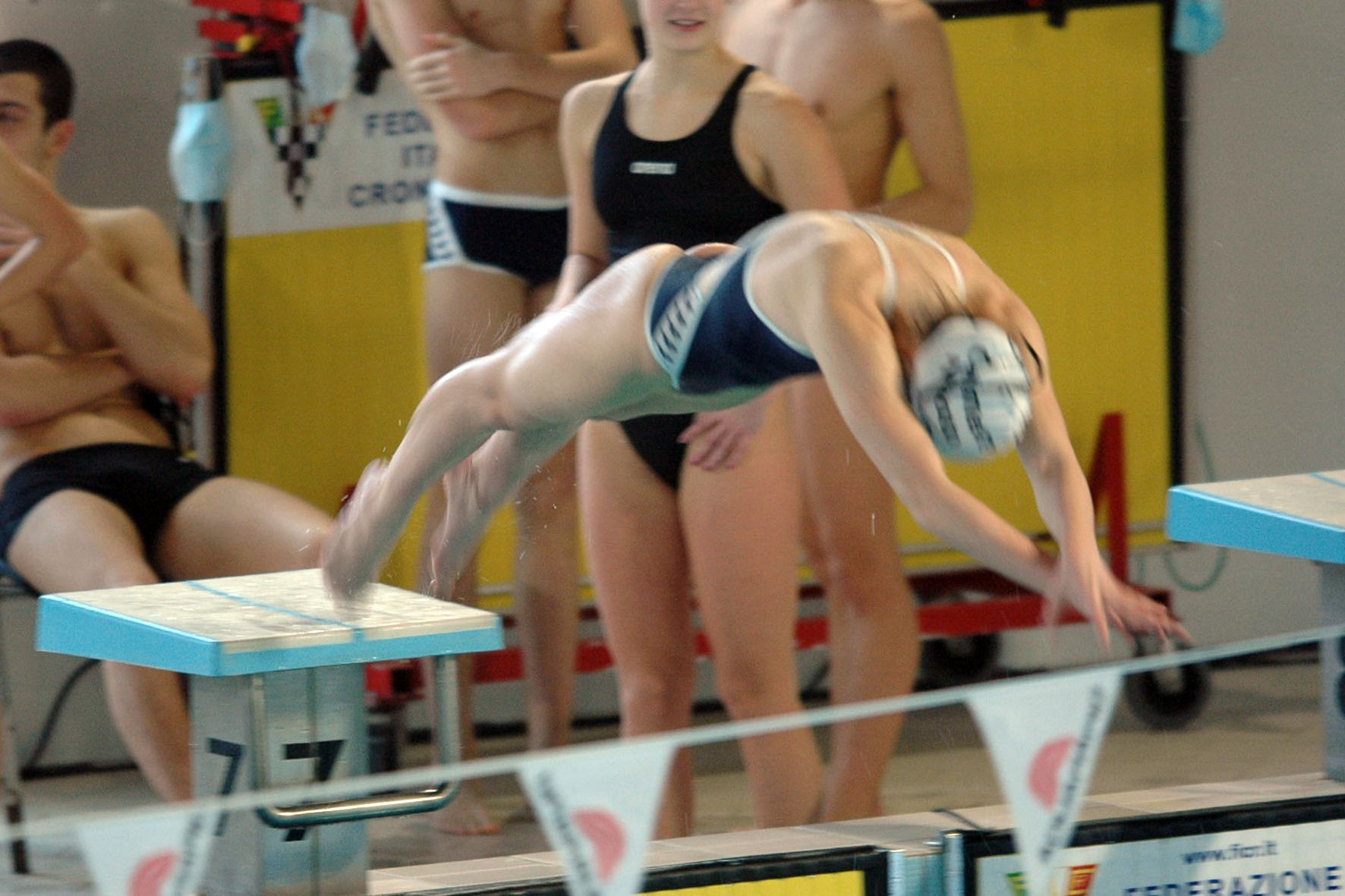 Meeting del Saracino, in centocinquanta in vasca al palazzetto del nuoto