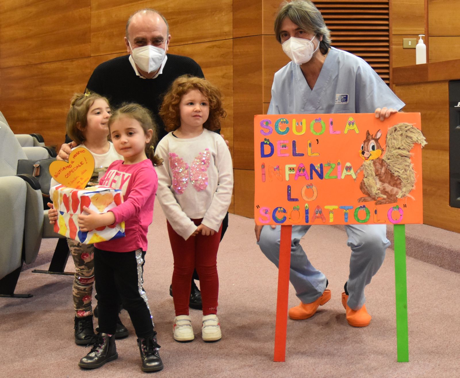 La solidarietà non conosce età: il dono dei bambini del nido e della materna al San Donato
