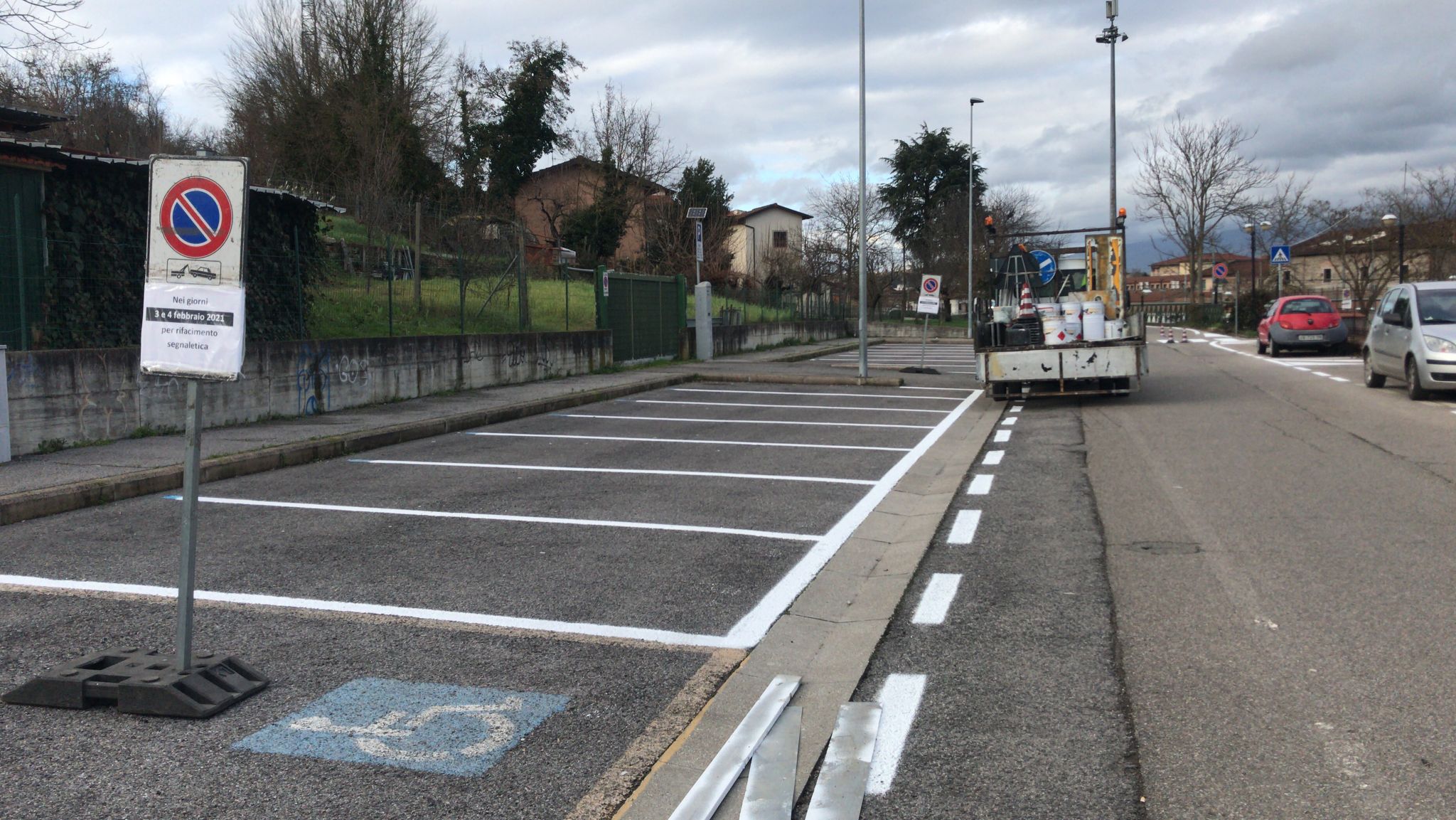 San Giovanni V.no: tornano bianchi i parcheggi dietro la stazione