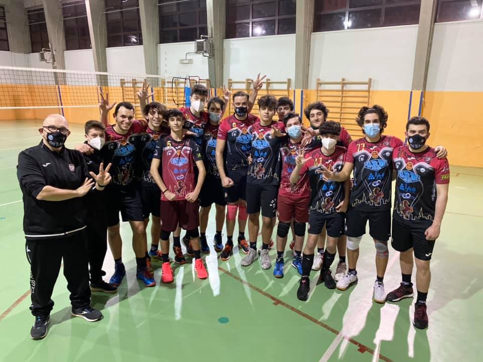 Il Club Arezzo cala il poker di vittorie e raggiunge la vetta Il Club Arezzo cala il poker di vittorie e raggiunge la vetta