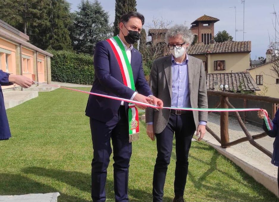 Scuola primaria di Anghiari: riqualificata e valorizzata l’area esterna
