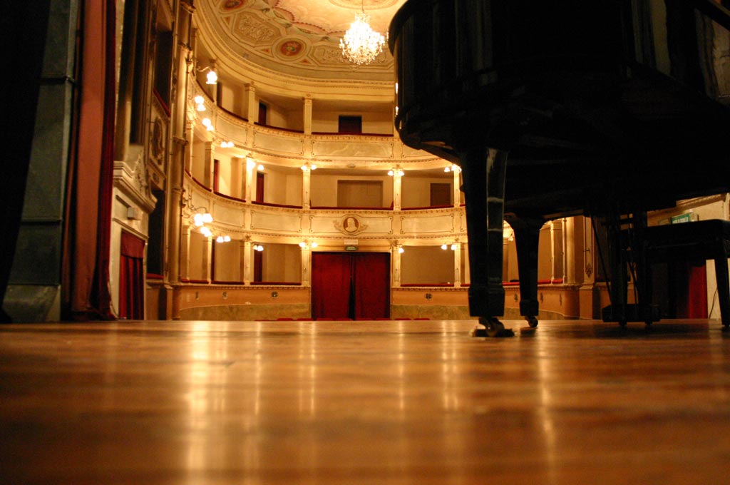 Interventi di messa in sicurezza nel teatro comunale Ricomposti di Anghiari