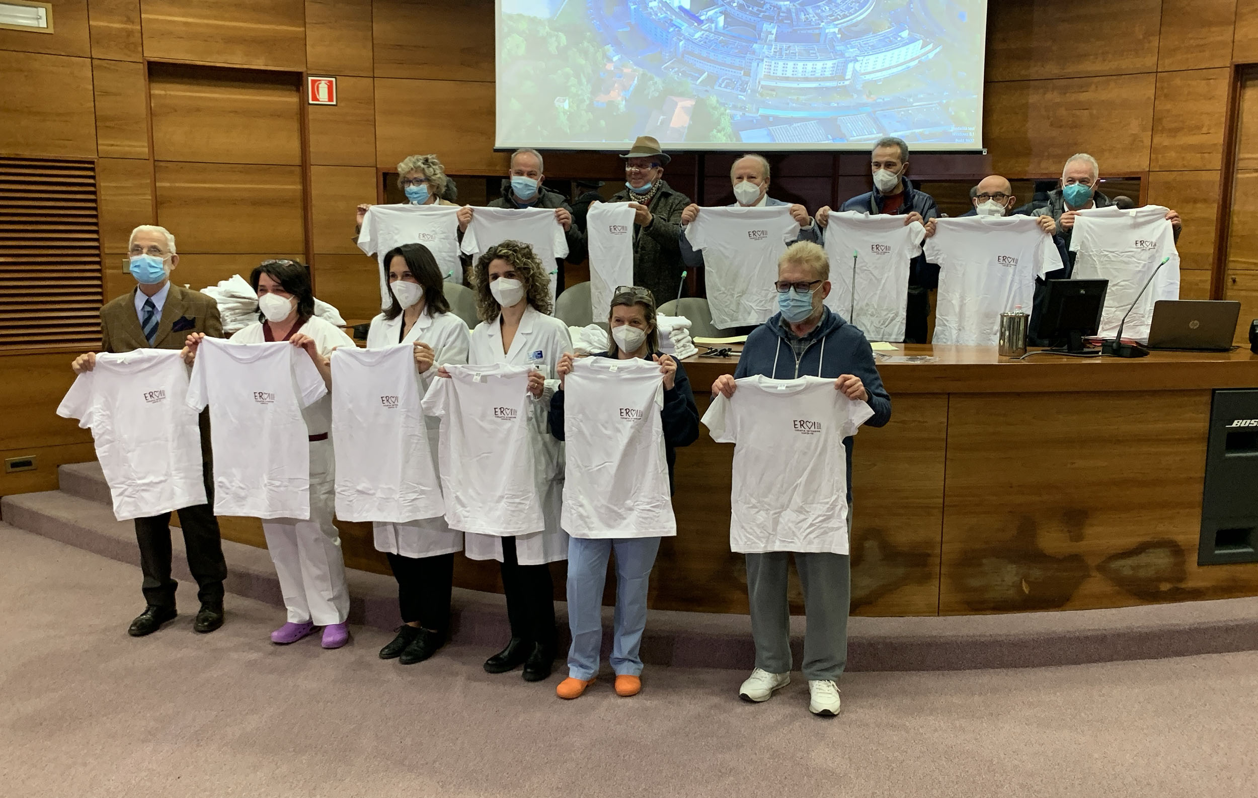 Ieri pazienti e sanitari, oggi persone impegnate insieme contro il Covid