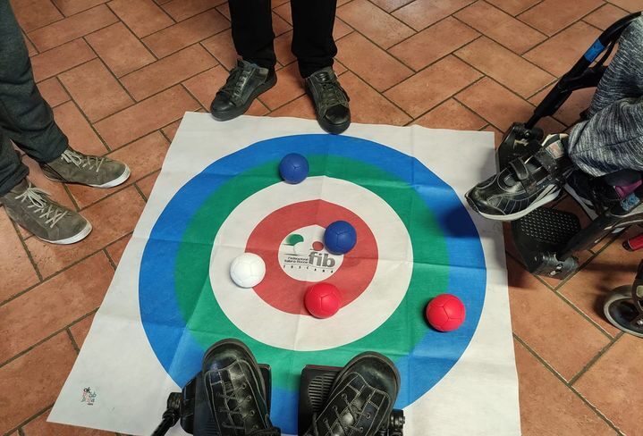 A Sansepolcro rotolano le bocce paralimpiche “Smart”