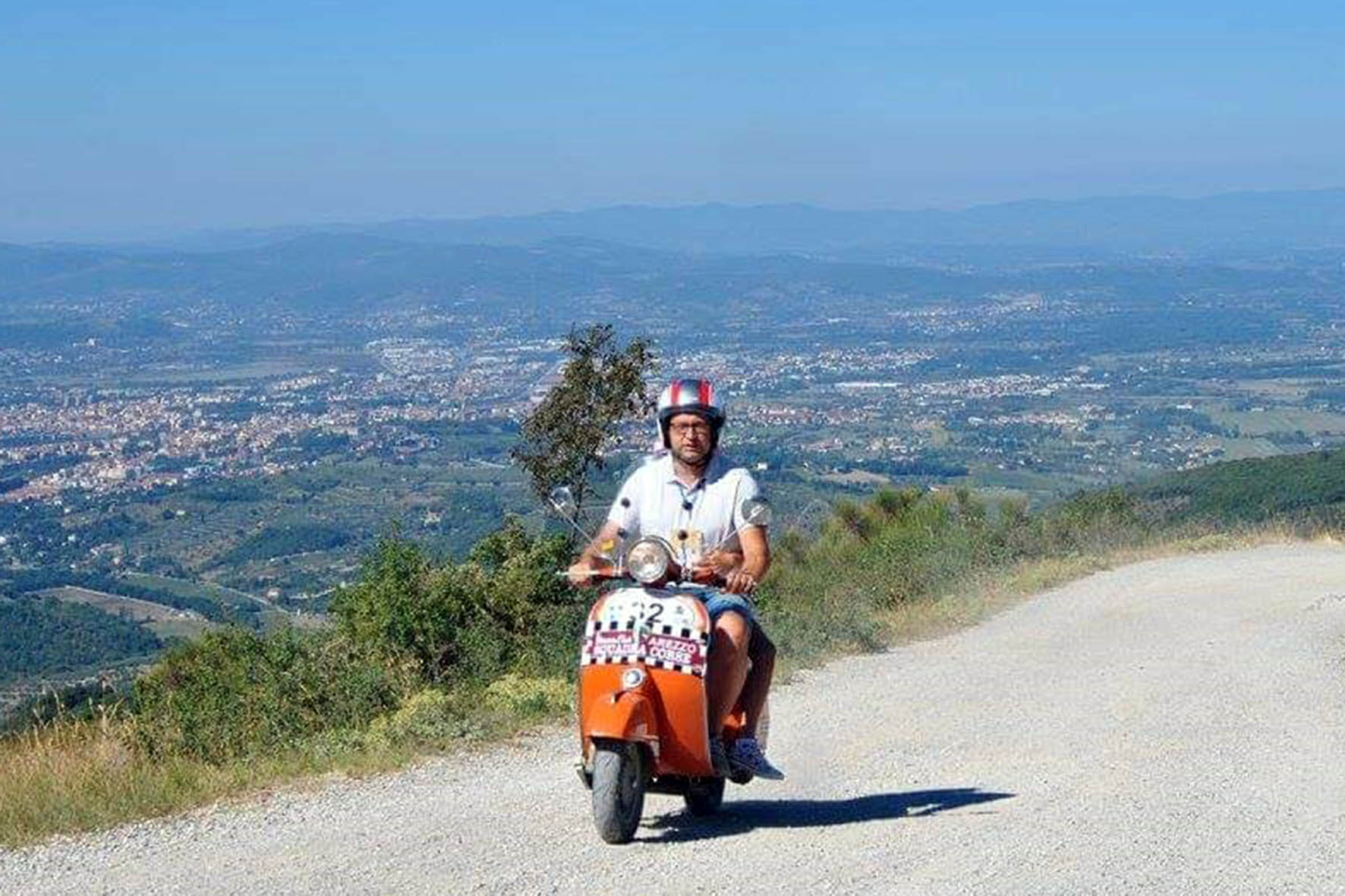 Un mini-raduno dell’1 maggio per il Vespa Club Arezzo