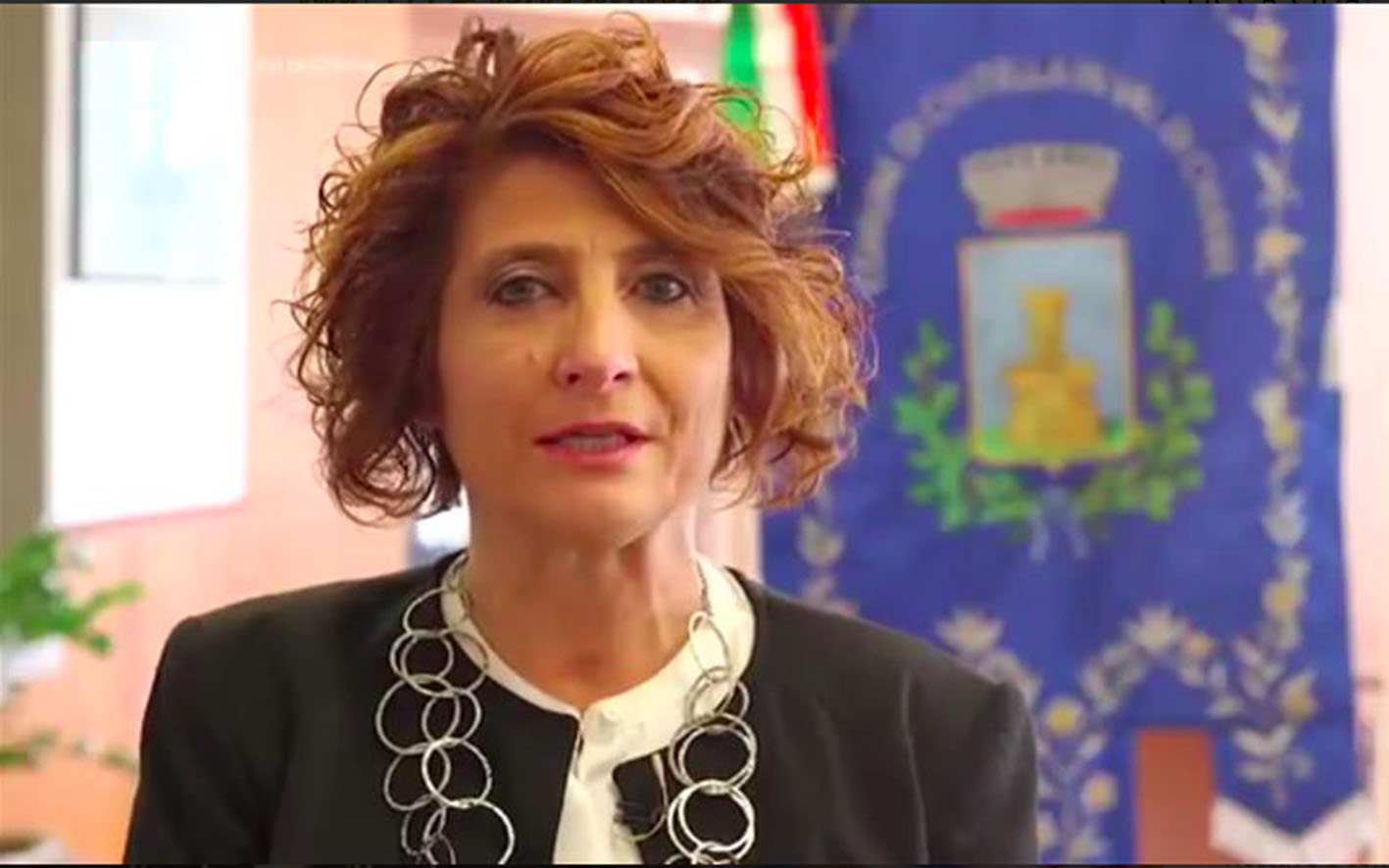 Ginetta Menchetti, “Poste: Tegoleto e Viciomaggio servizio ridotto, situazione non più sostenibile”