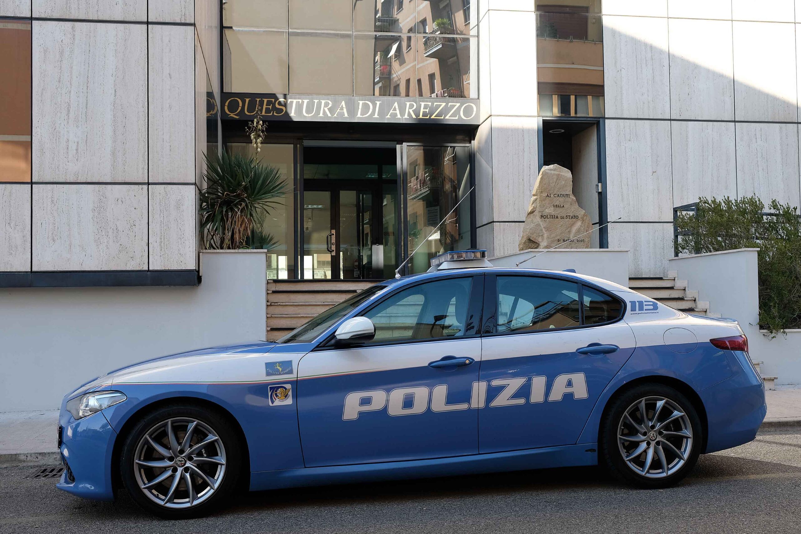 Arezzo: fermati quattro giovani nel parcheggio Cadorna. Due denunciati