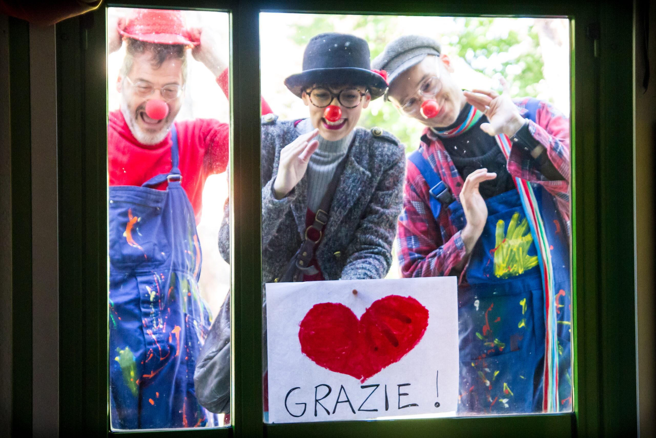 “Teatro alla finestra”: il tour nelle scuole comunali