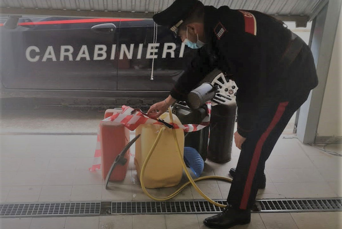 Ruba carburante per 1500 euro, denunciato 27enne