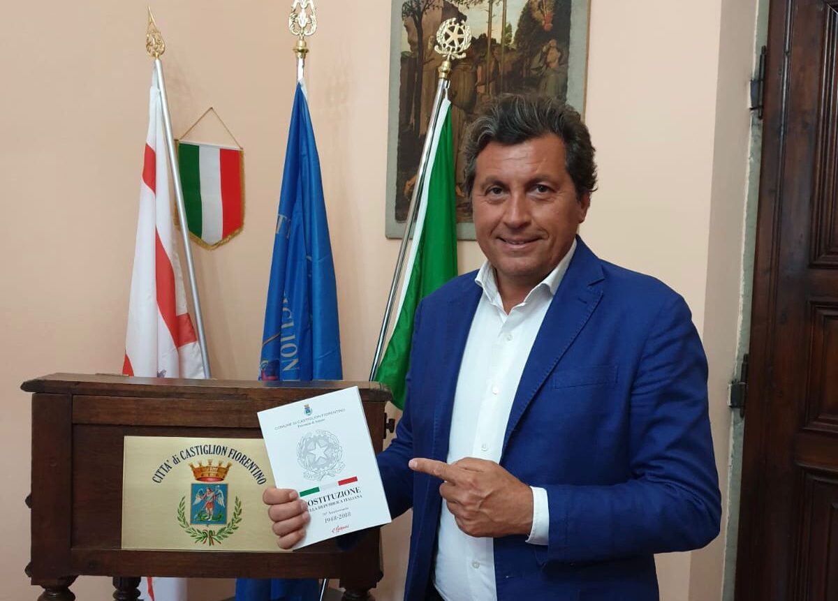 Dopo la sfida lanciata dal sindaco Agnelli, ai ragazzi delle classi terze della scuola media “Dante Alighieri” piace di più l’articolo 3 della Costituzione Italiana