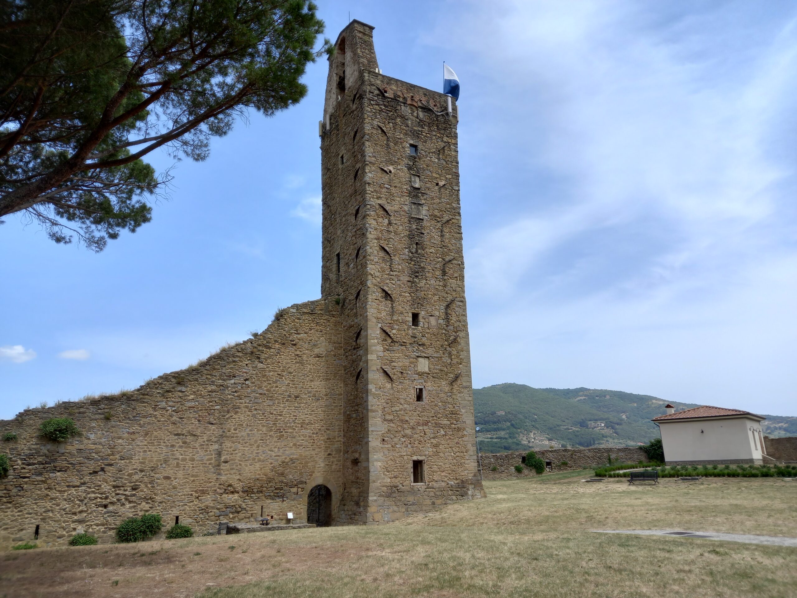 Castiglion Fiorentino, se nasce un bambino la campana del Cassero suona “a festa”