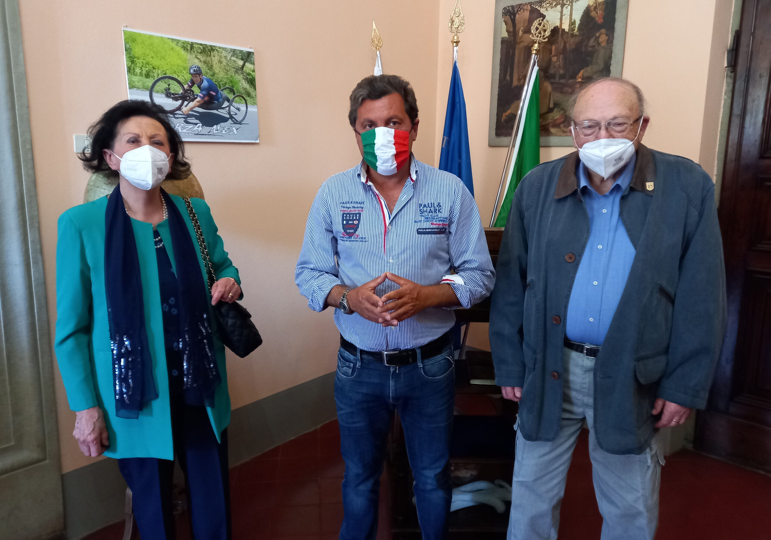 Pierluigi Polidori, reduce del bombardamento del 19 dicembre 1943, in visita a Castiglion Fiorentino