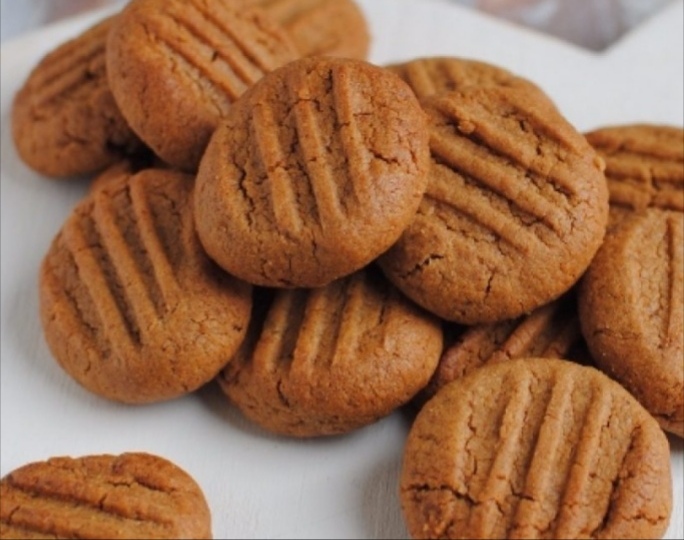 Biscotti sfiziosi al burro di arachidi
