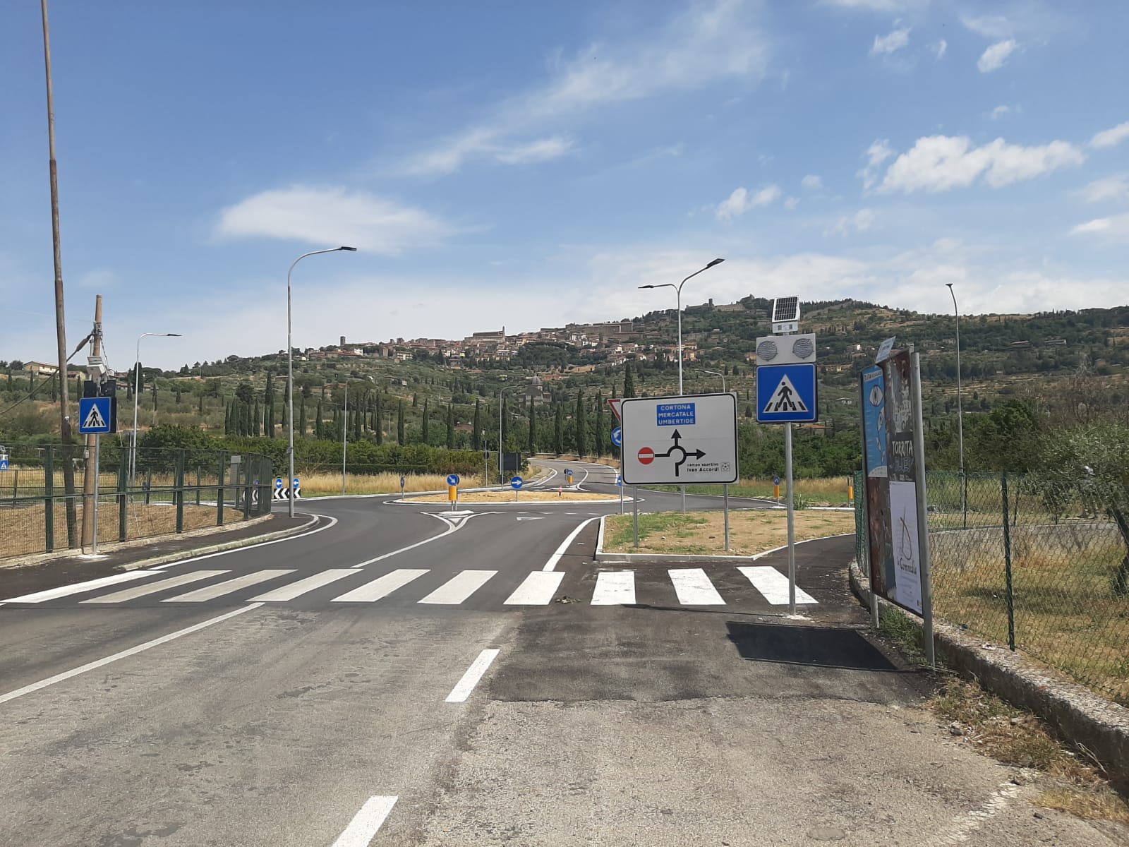 Cortona, ecco la nuova rotatoria di via dei Mori.