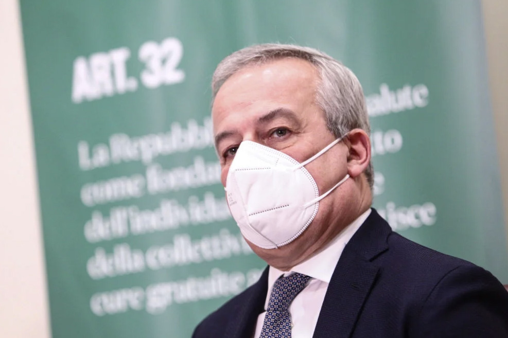 Covid, Locatelli (Cts): “Sì al green pass in locali al chiuso, il virus circola”