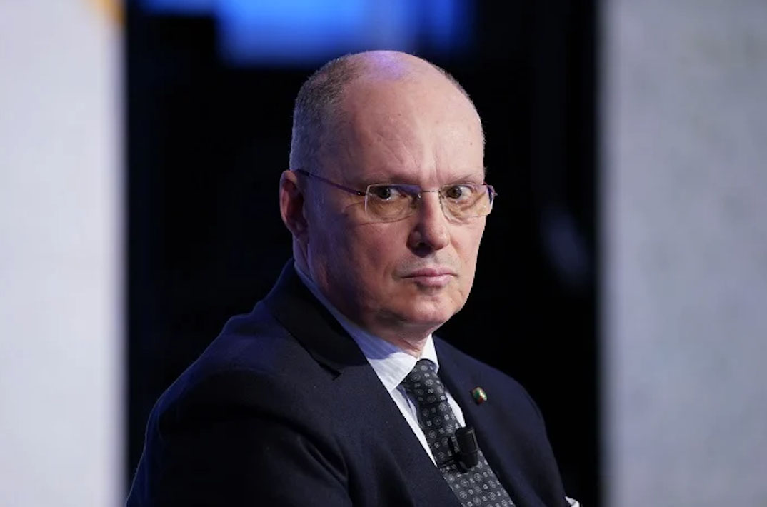 Covid, Ricciardi: “Variante delta 7-8 volte più contagiosa, non è finita”