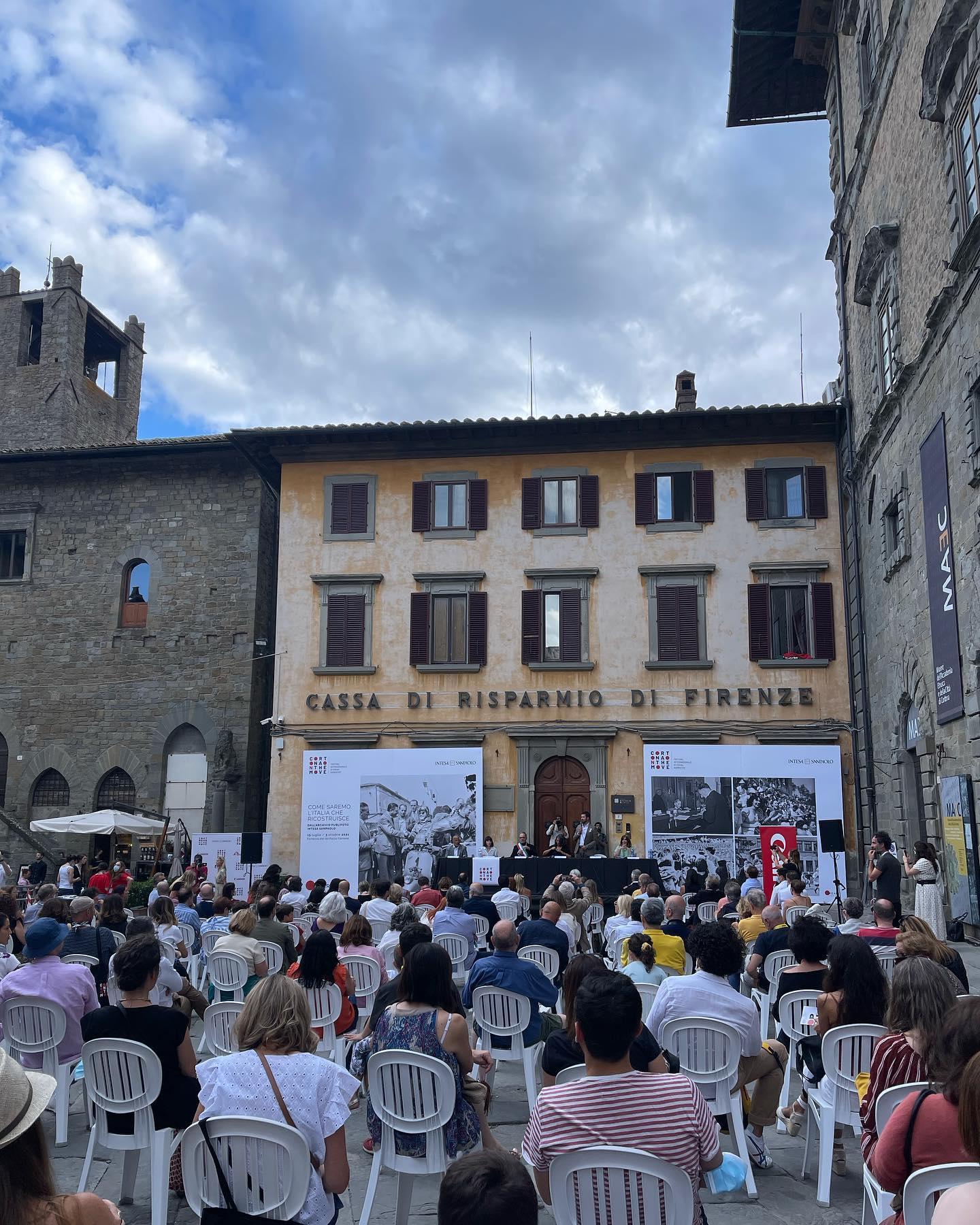 Cortona: il fine settimana di On the Move, ma non solo. Musica, mostre e incontri per piccoli lettori