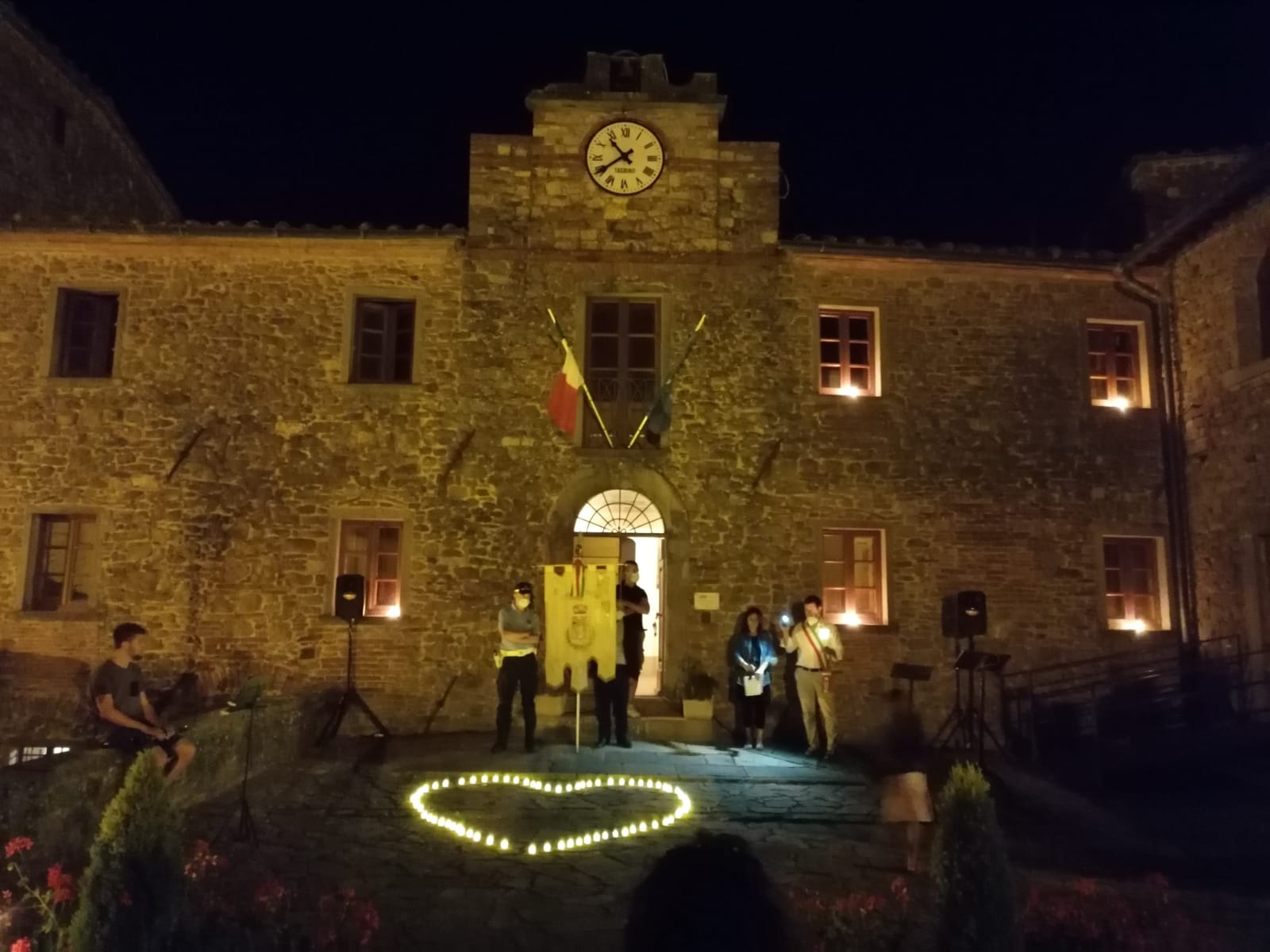 Concluse con la fiaccolata le commemorazioni per l’eccidio di San Pancrazio