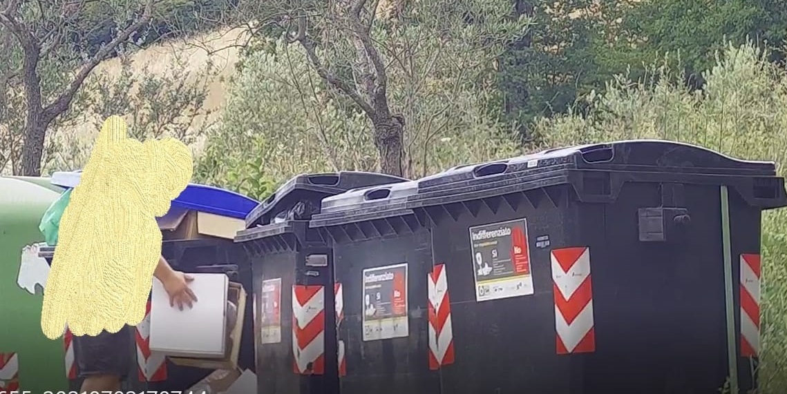 Fototrappole “al lavoro”, 27 sanzioni in 3 mesi