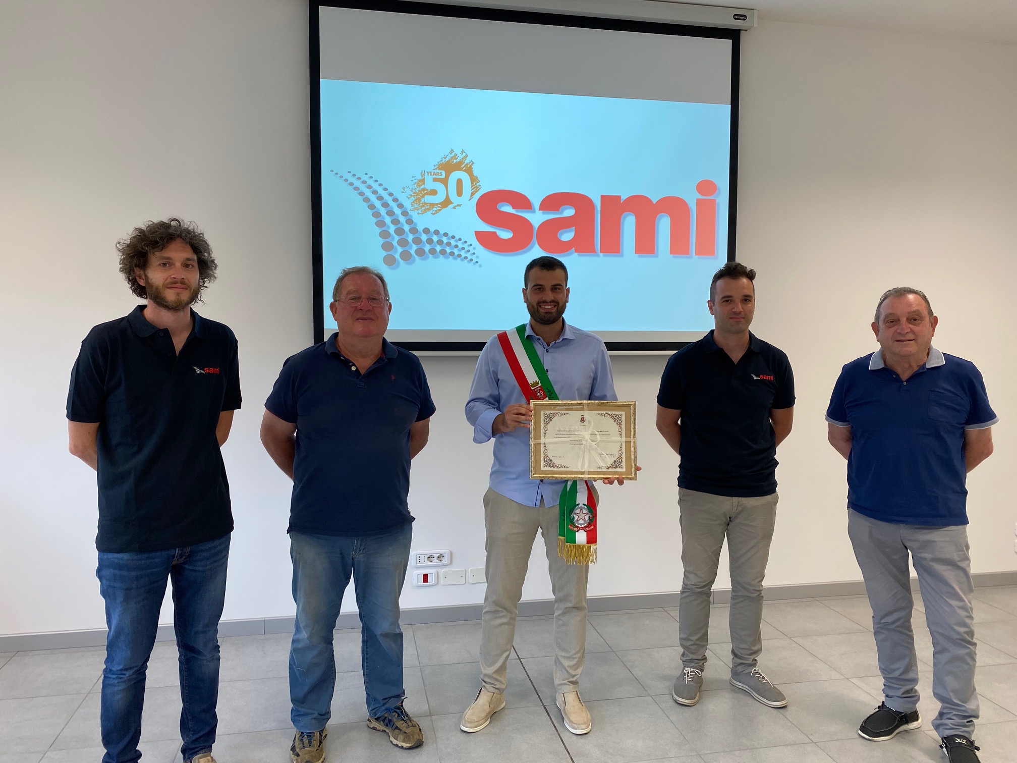 Il Sindaco Vagnoli in visita alla ditta Sami per i suoi 50 anni