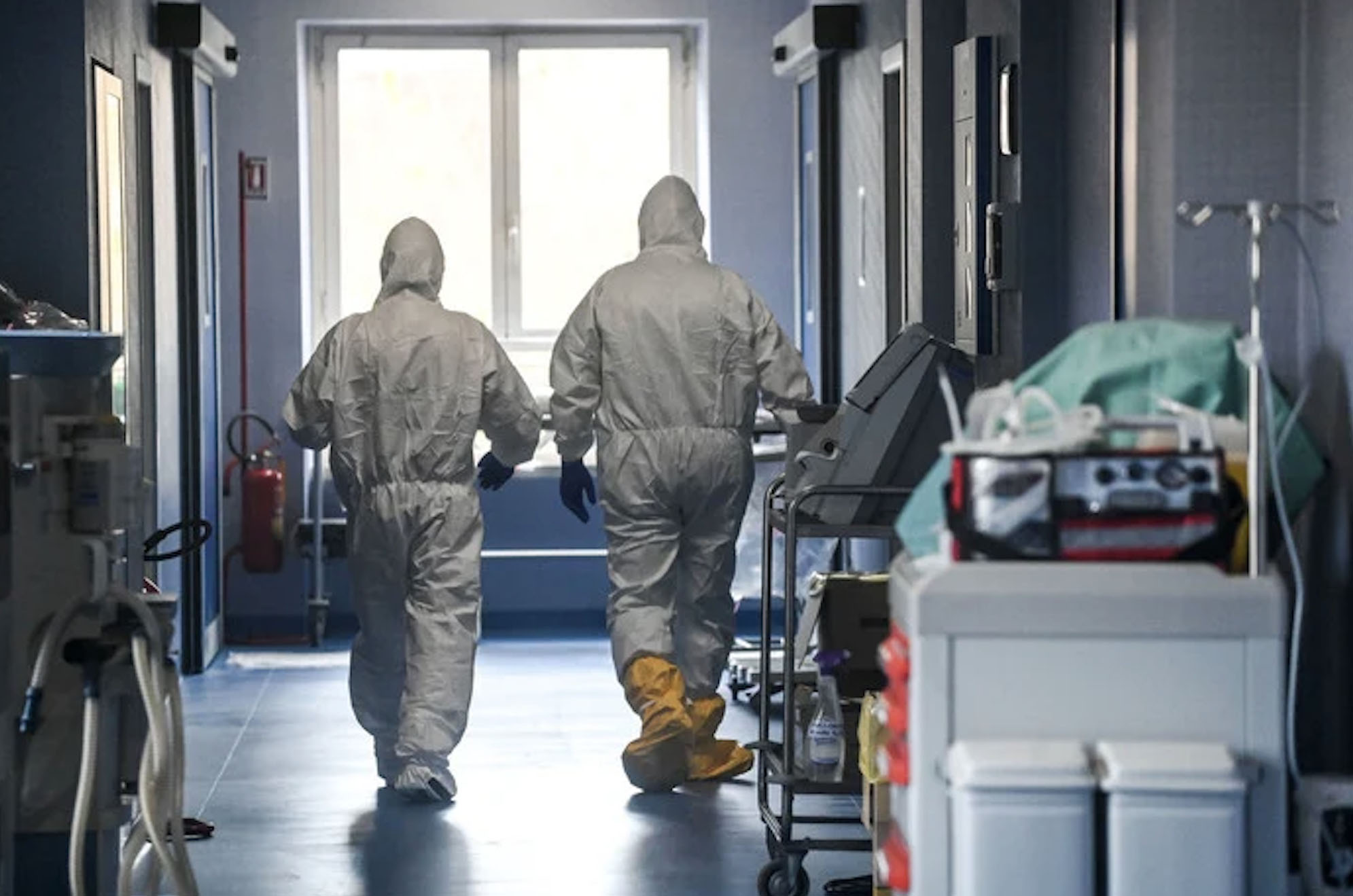 Covid in Italia, da ieri 189mila casi e 231 decessi: tasso positività risale al 17,3%