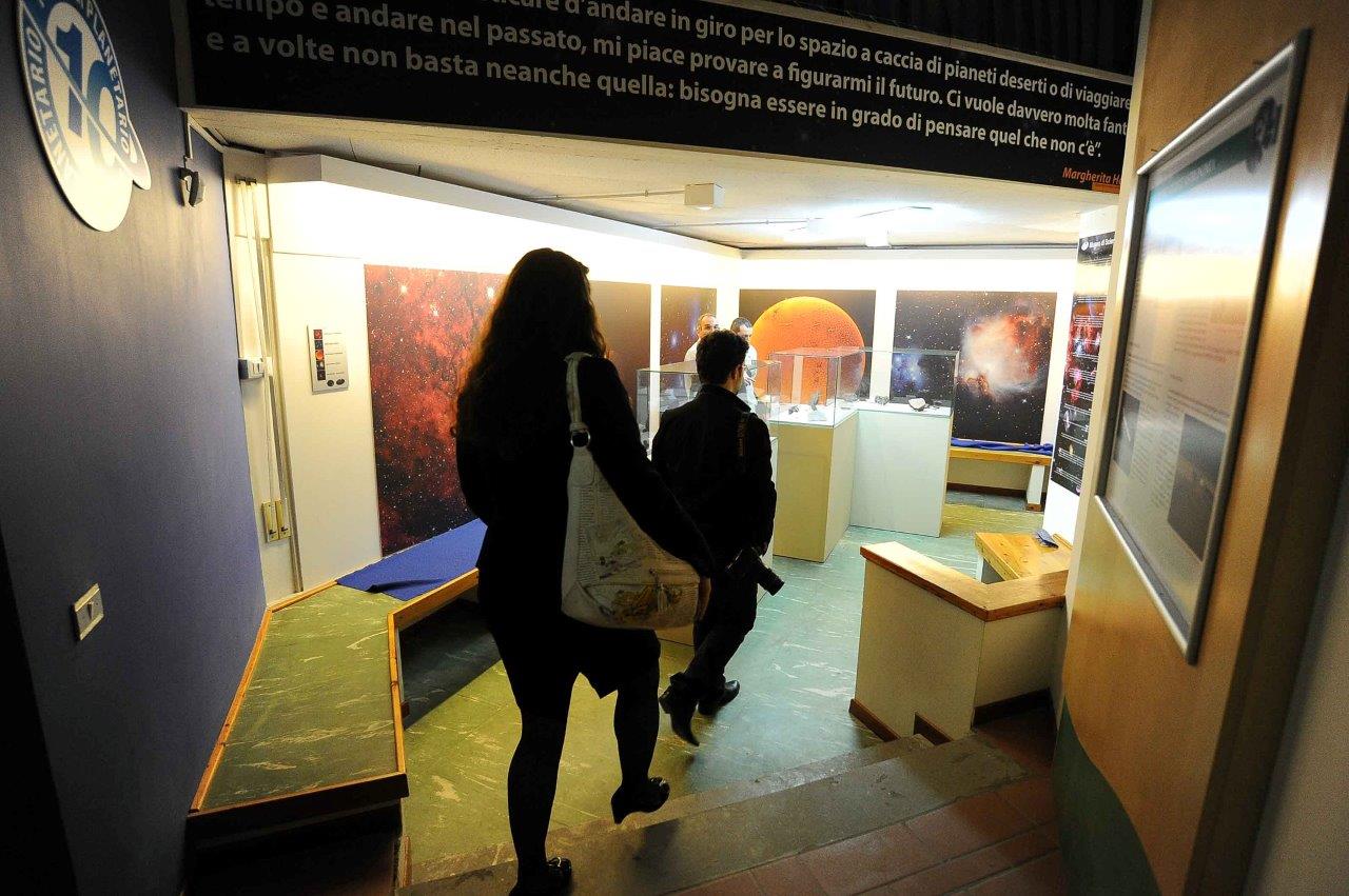 “Dante e l’astronomia”: un tardo pomeriggio col Planetario del Parco nazionale al castello dei conti Guidi di Poppi