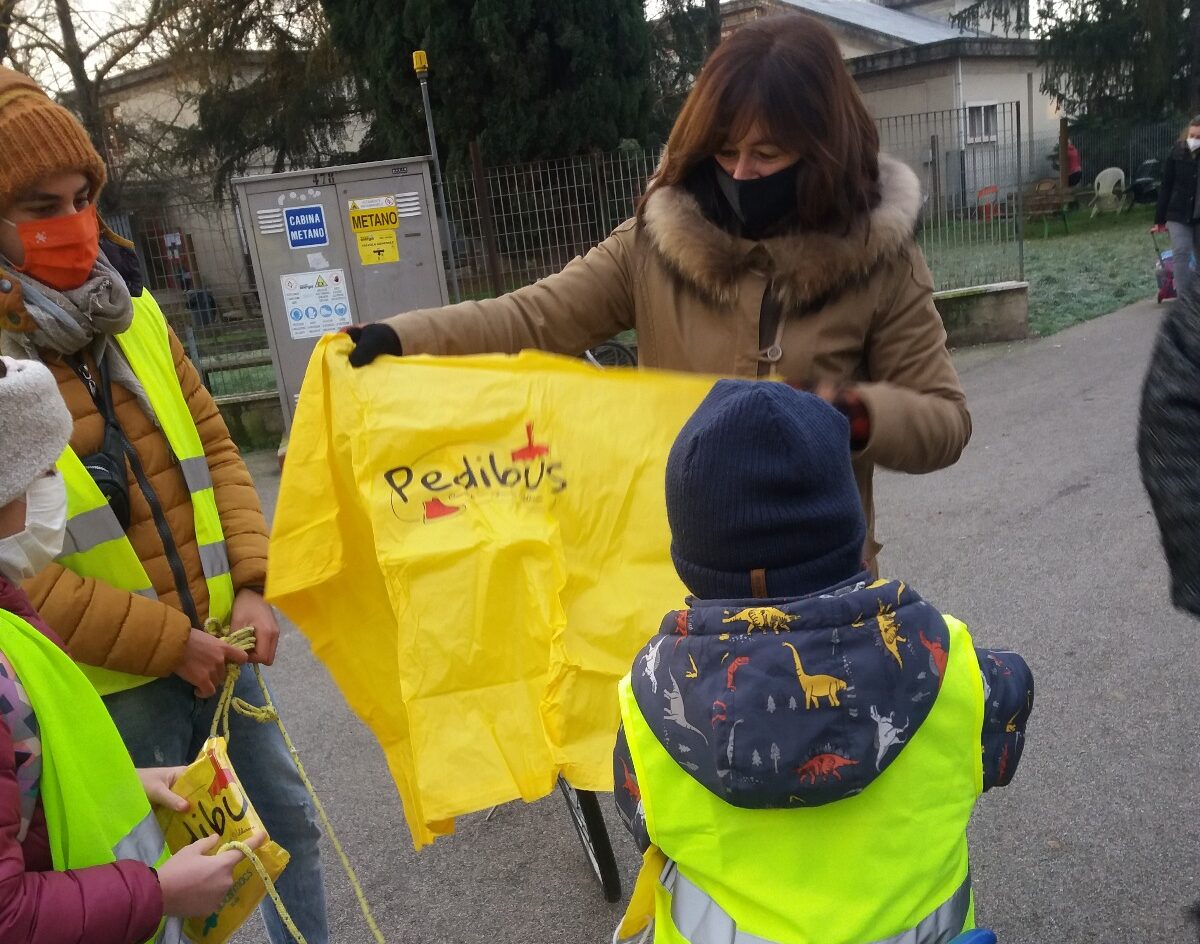 San Giovanni V.no, a scuola con il Pedibus San Giovanni V.no, a scuola con il Pedibus