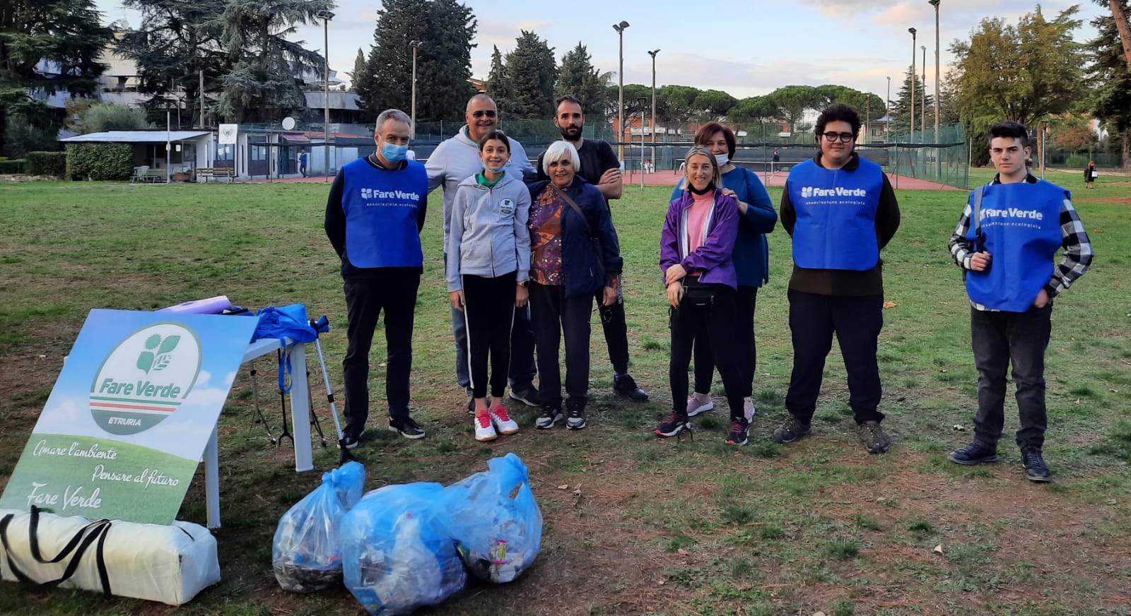 “Fare Verde”: raccolti 8 kg di rifiuti alla passeggiata ecologica a San Leo