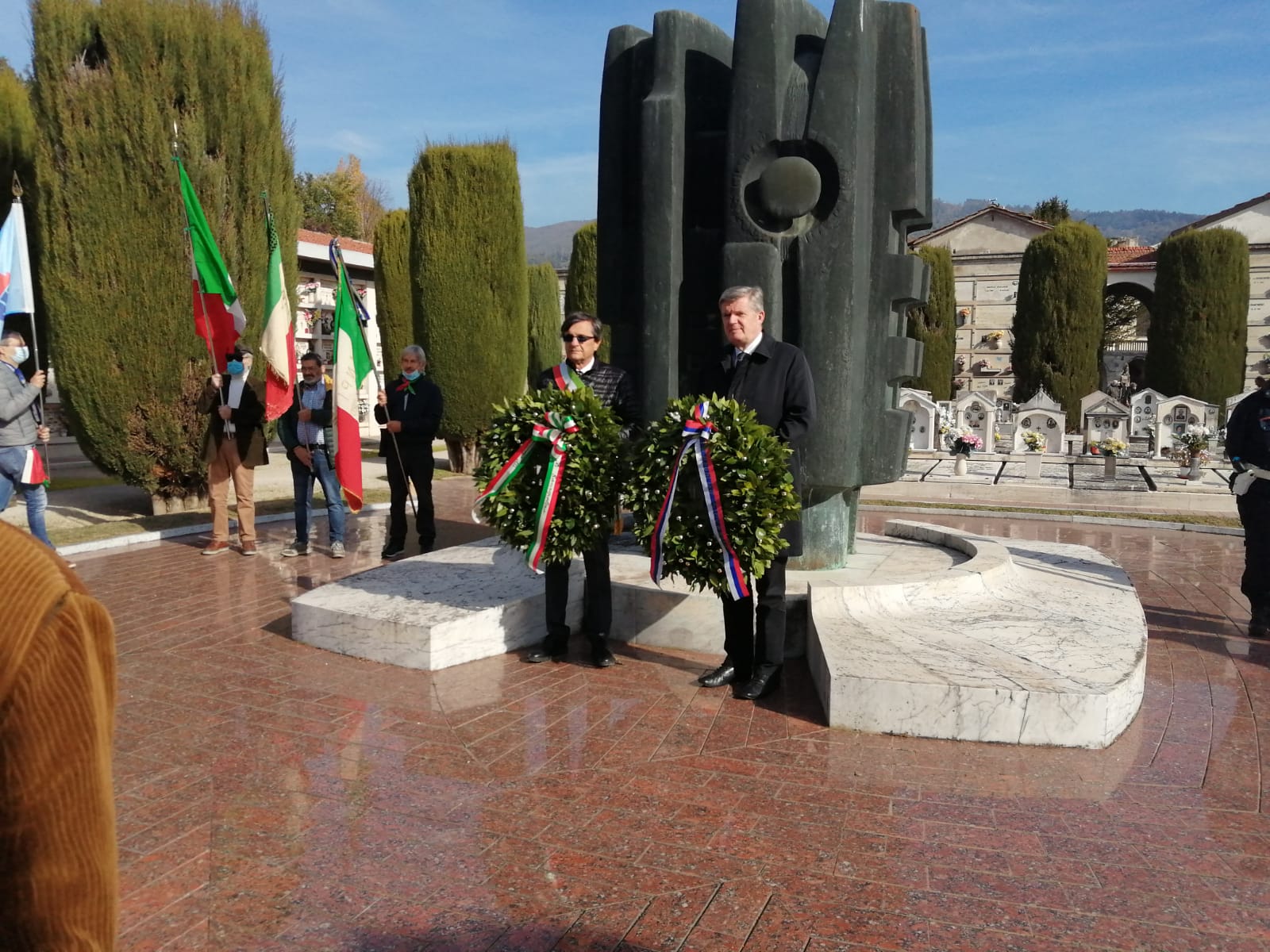 Corone d’alloro al Sacrario degli Slavi