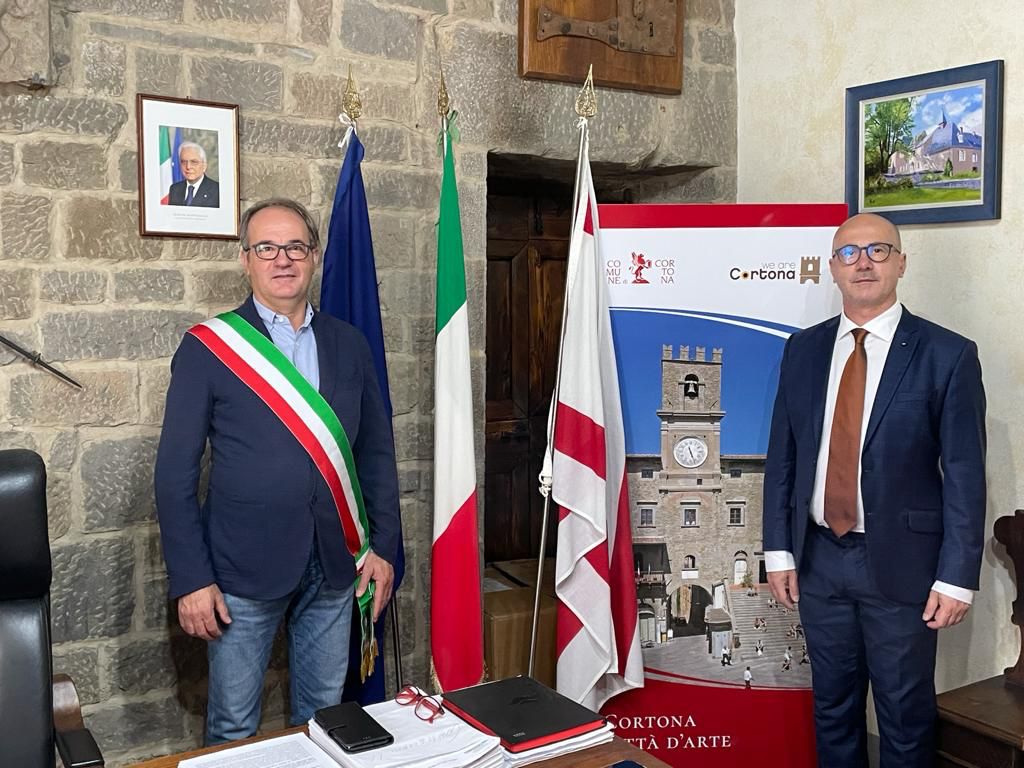 Cortona, incontro fra primi cittadini: Meoni con Zammit, sindaco de La Valletta