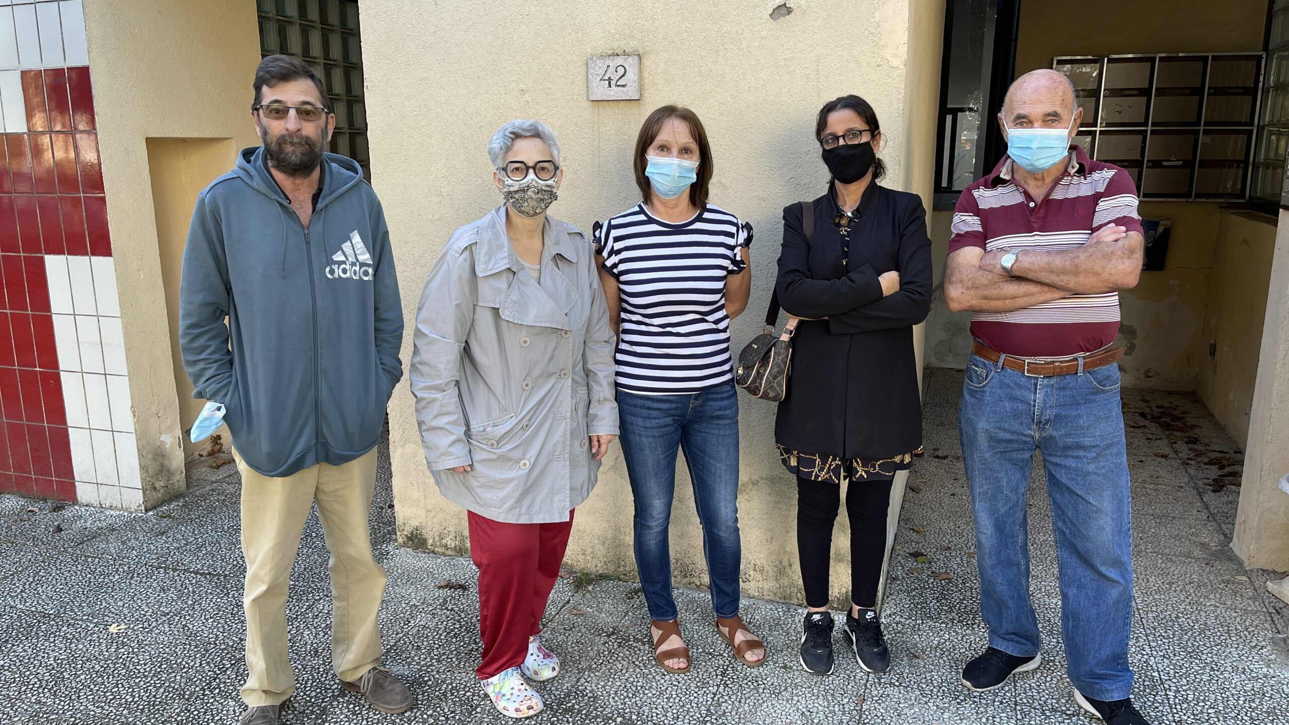 Edificio con danni strutturali: “lavori non fatti per anni ora sono diventati un’emergenza”