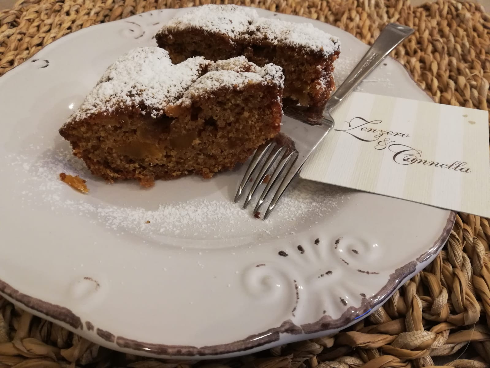Ciambellina speziata all’albicocca