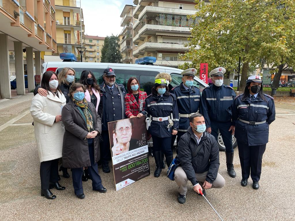 “Te me piaci poco”, quarto appuntamento in Piazza Giotto con le autorità