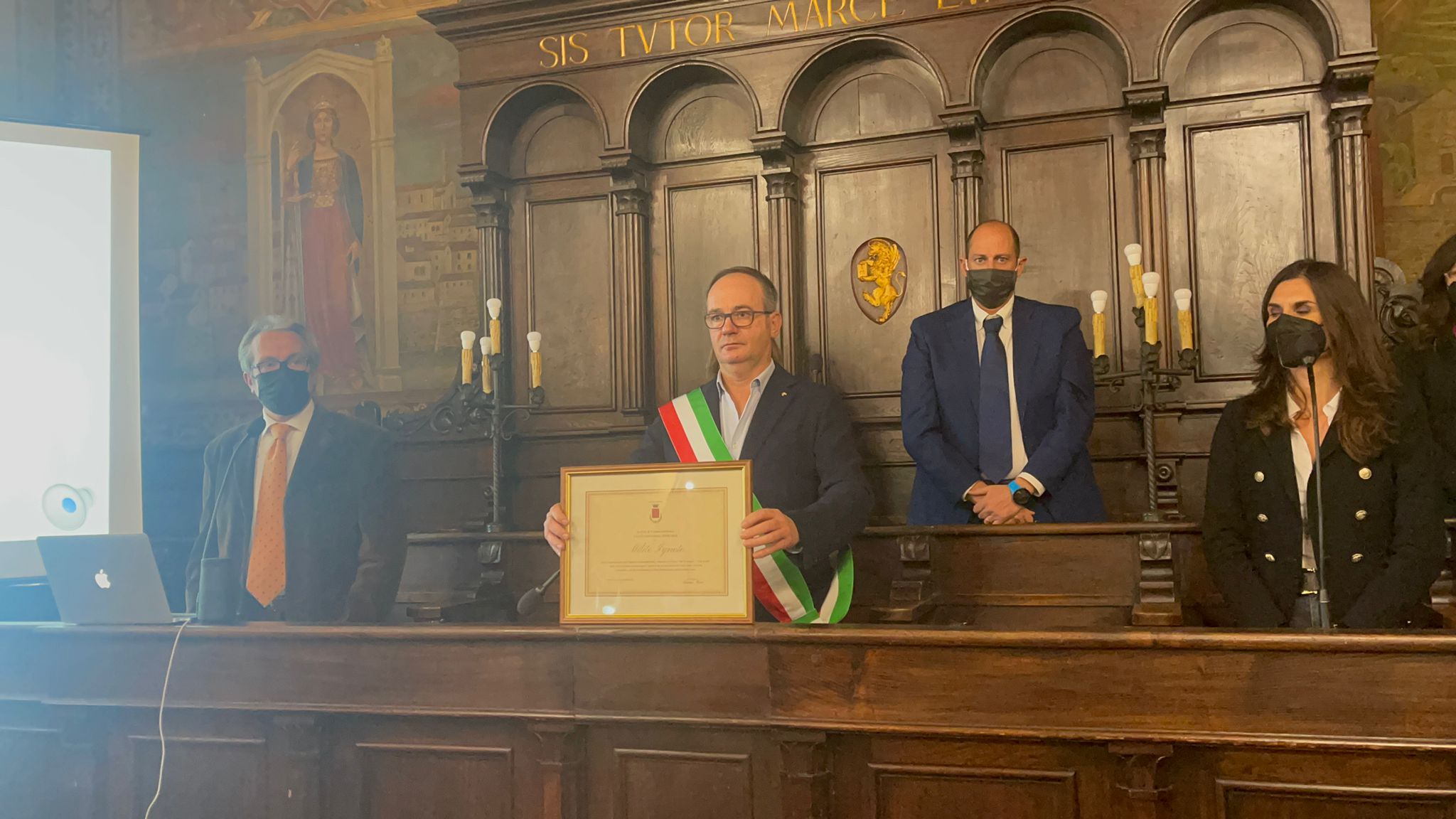 Cortona, la cerimonia di conferimento della cittadinanza onoraria al Milite Ignoto