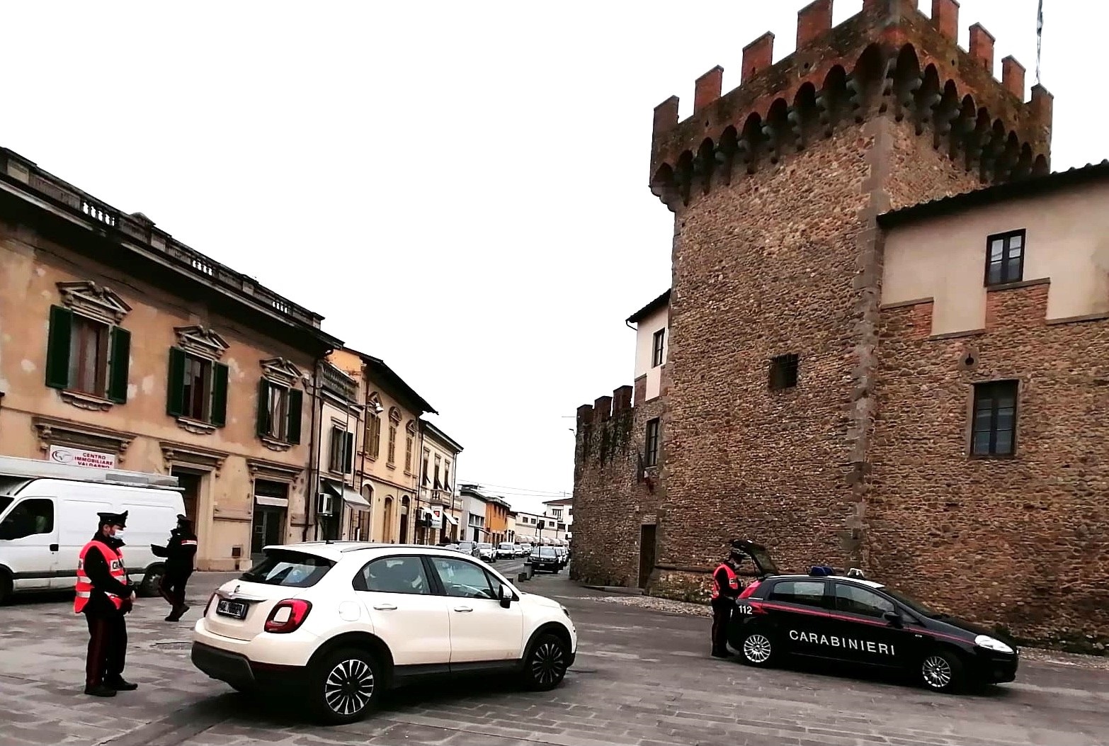 Montevarchi: due operazioni dei Carabinieri consentono di identificare e denunciare due pregiudicati