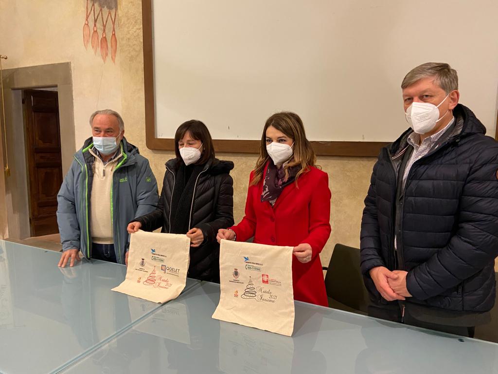 Solidarietà alimentare: azienda valdarnese dona 250 pasti e 40 spese per il pranzo di Natale