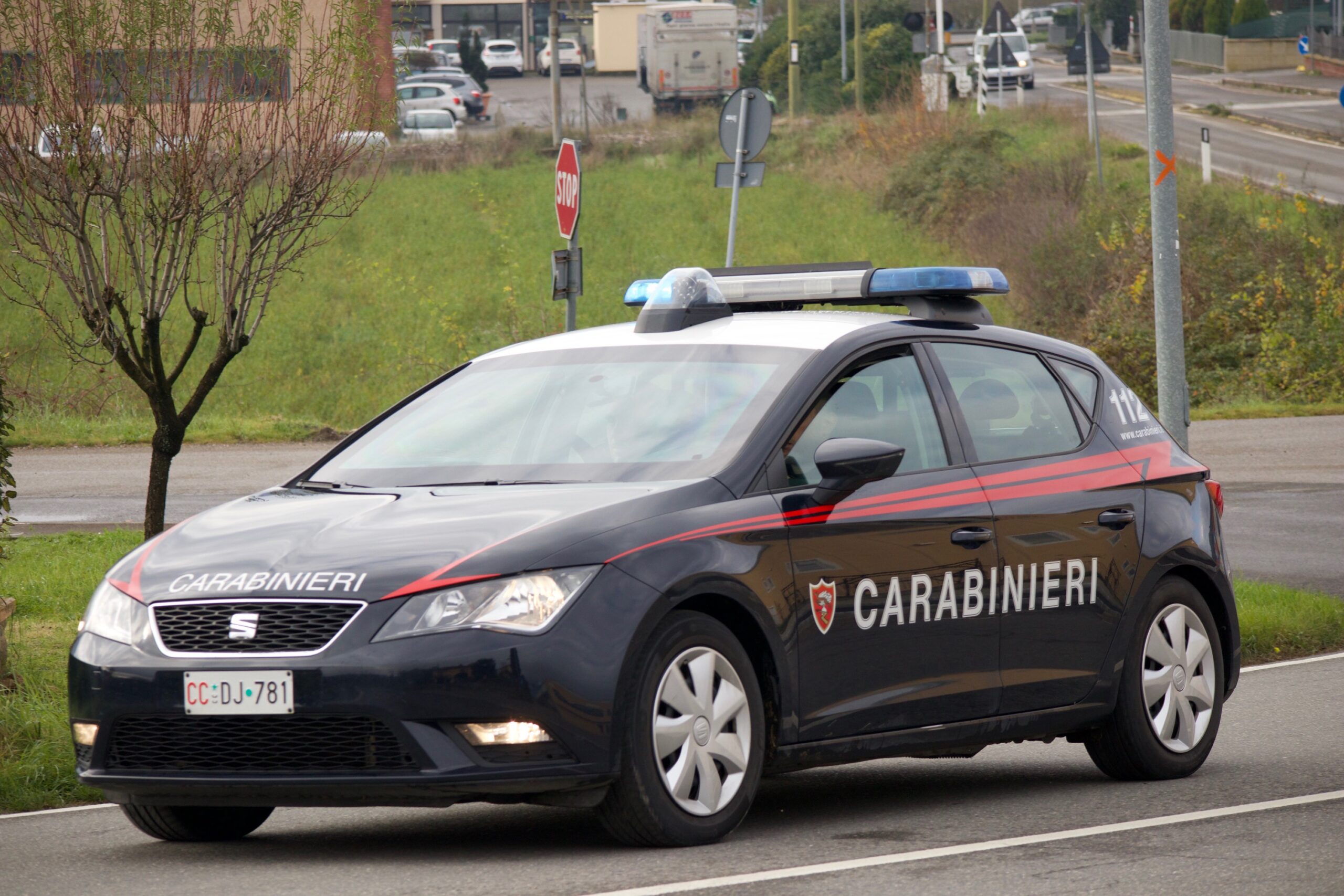 42enne denunciato dai carabinieri per aver provocato due incidenti stradali allontanandosi senza prestare soccorso