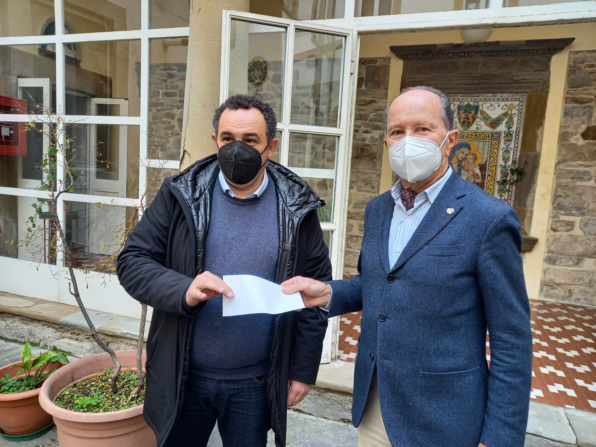 Rotary Club Arezzo: consegnato un contributo al Thevenin destinato alla ristrutturazione del Chiostro