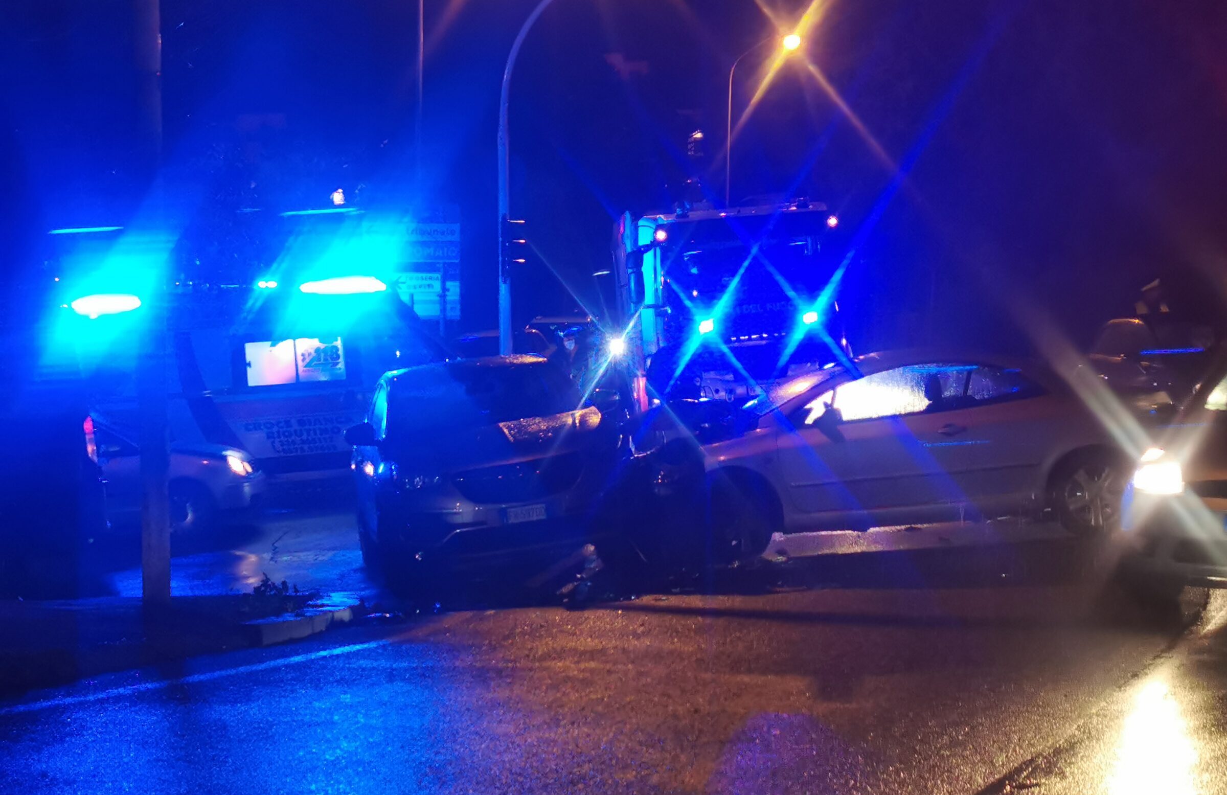 Incidente nell’incrocio vicino il Tribunale di Arezzo