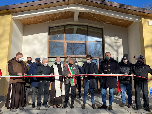 Taglio del nastro per il nuovo Centro Territoriale della Salute di Chiusi della Verna