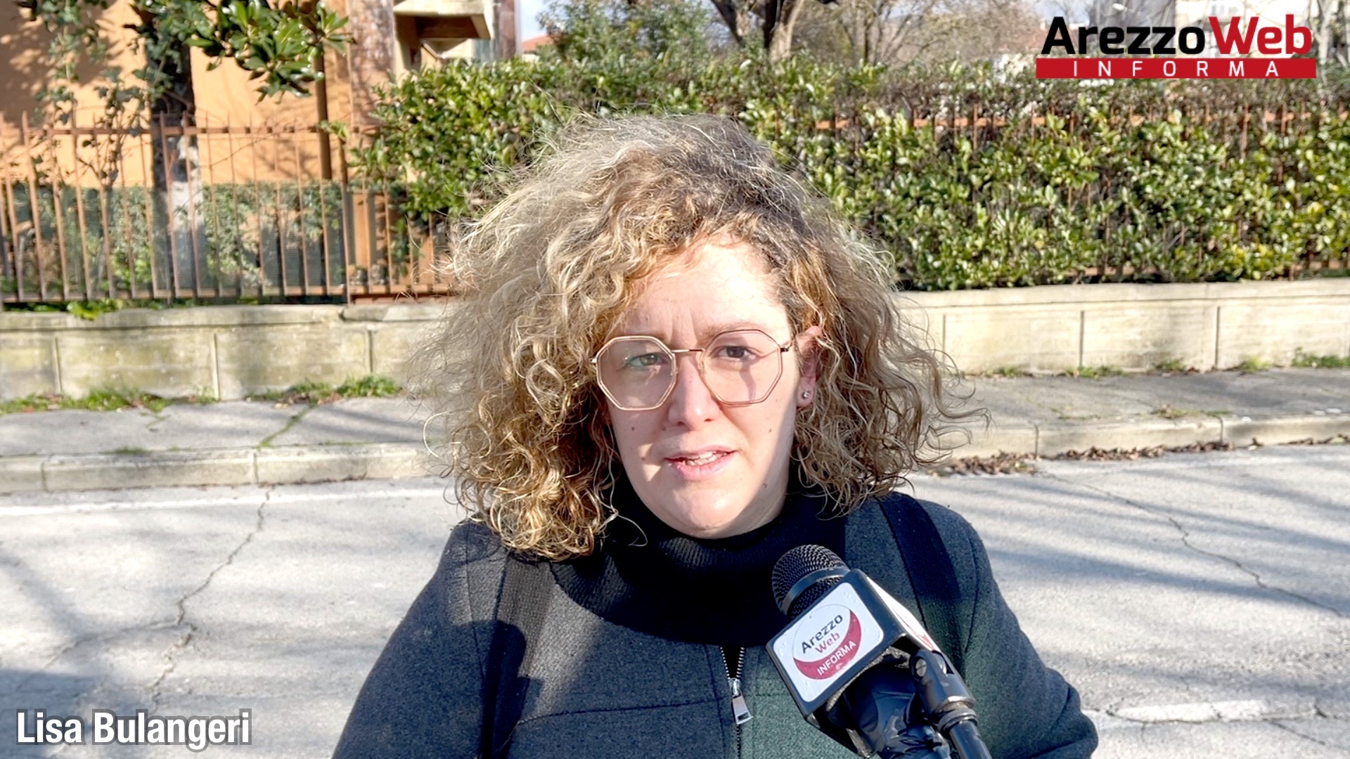 “Lei non può entrare per accompagnare sua figlia perchè non ha il Green Pass”: increscioso episodio accaduto ad una mamma in una piscina aretina