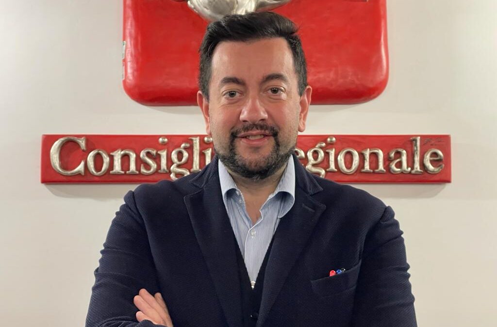 Covid: Torselli e Giannelli (fdi): “con l’auto tracciamento, Giani si dimentica di anziani e territori senza connessione internet”