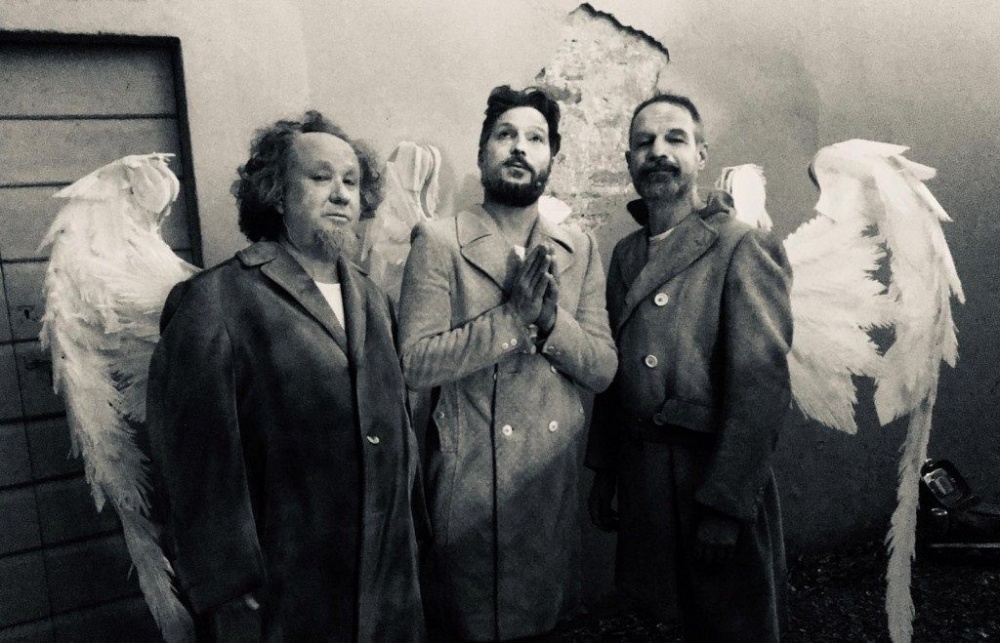 Il Teatro Verdi torna di scena con Angeli a Terra