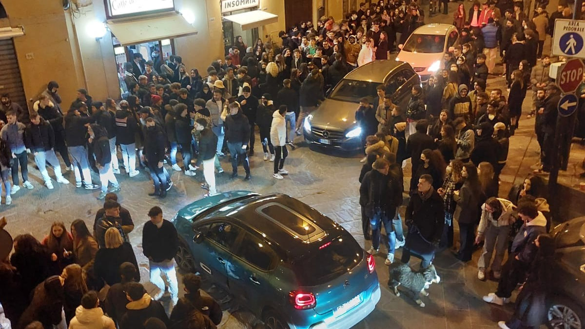“Fortissimo degrado civile e sociale in Piazza della Badia”, il grido di allarme dei residenti