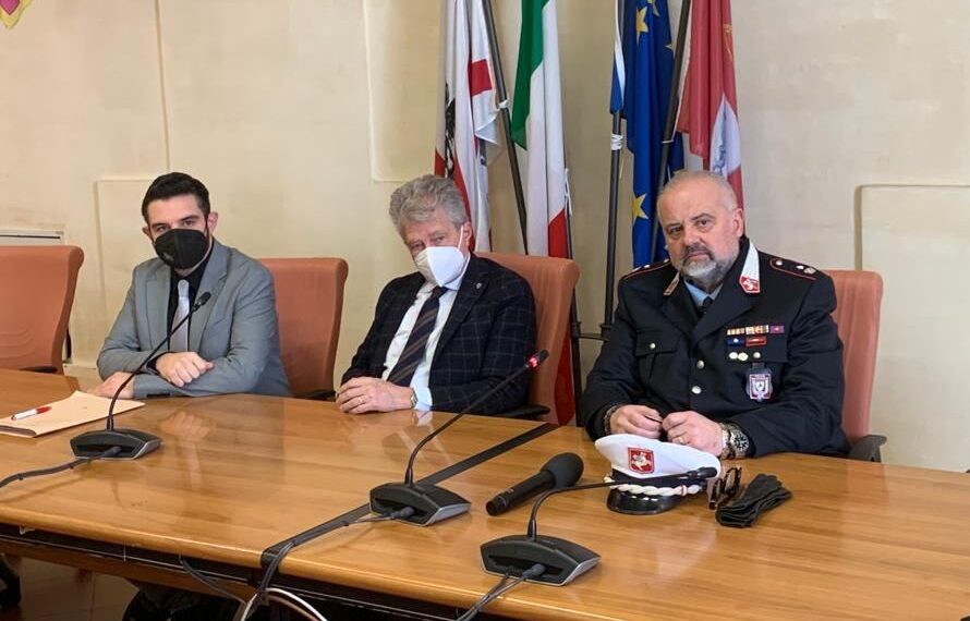 La piscina comunale riapre parzialmente: firmata dal sindaco Alessandro Ghinelli la nuova ordinanza che prevede il controllo del green pass da parte del concessionario degli spazi acqua