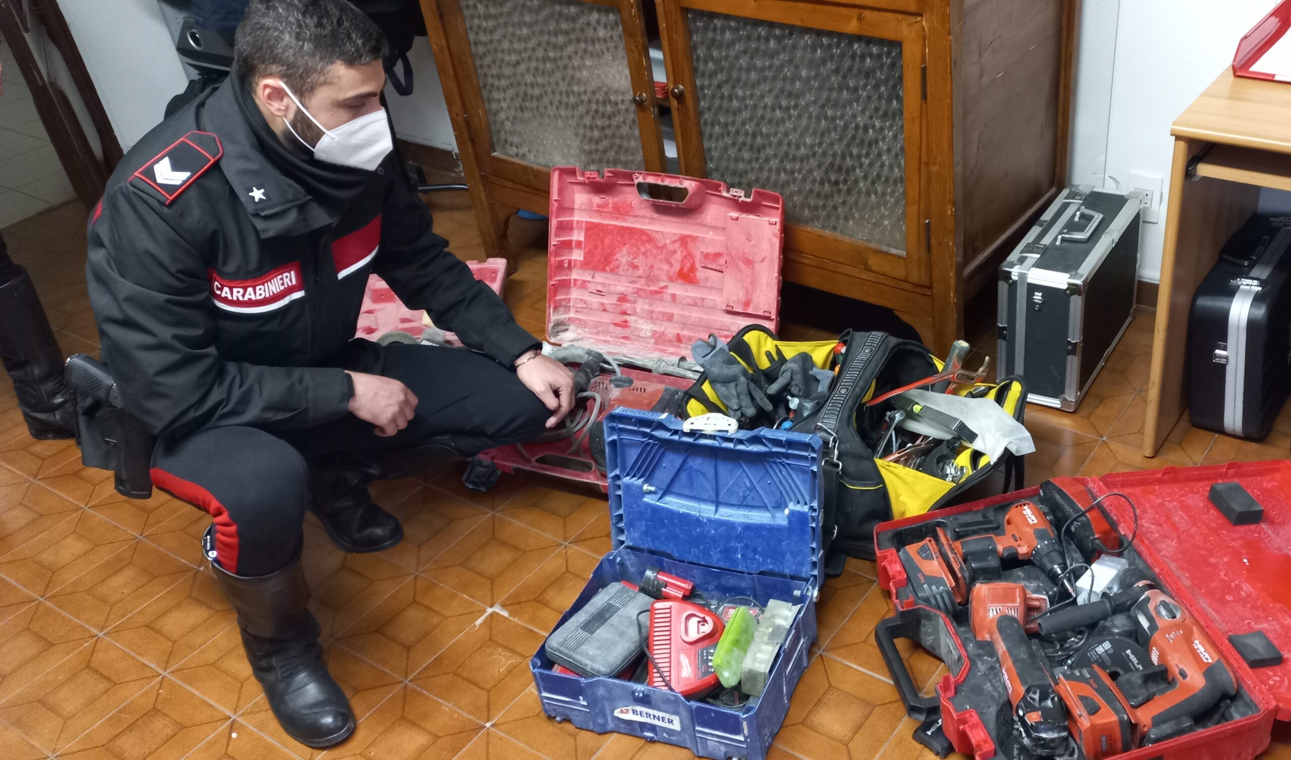 Pieve Santo Stefano: i Carabinieri sequestrano attrezzature rubate