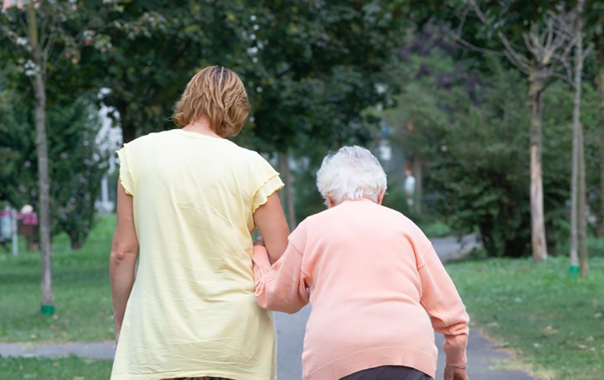 Famiglie con anziani: la ASL cerca soggetti per l’attivazione di servizi di sostegno