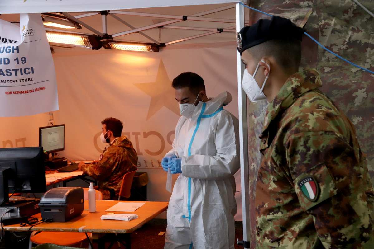 Vaccino, Tar ferma sospensione militari che non hanno adempiuto all’obbligo